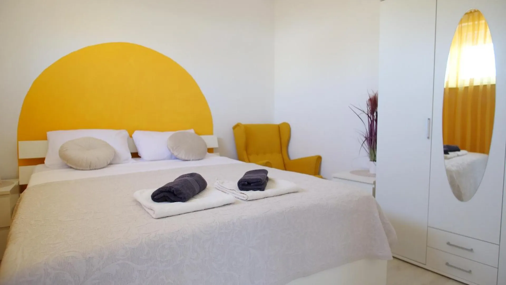 Spacious Apartment With Free Private Parking Pula